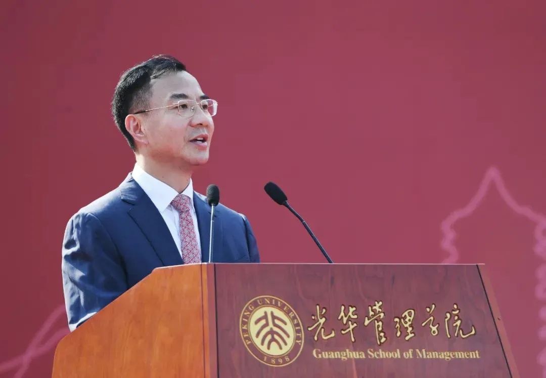 刘烈宏在北大安博电竞开学仪式演讲：让头脑的安博电竞照亮工业未来之路