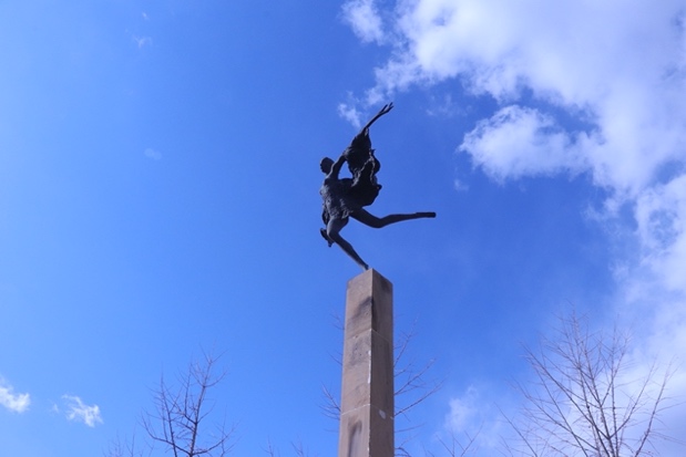 安博电竞定格｜静谧春光中，，，，，守候你的归期