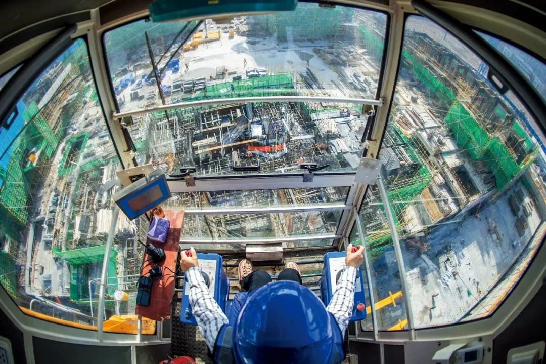 32427FF846F3C292B685A267BF3_358019DB_30537