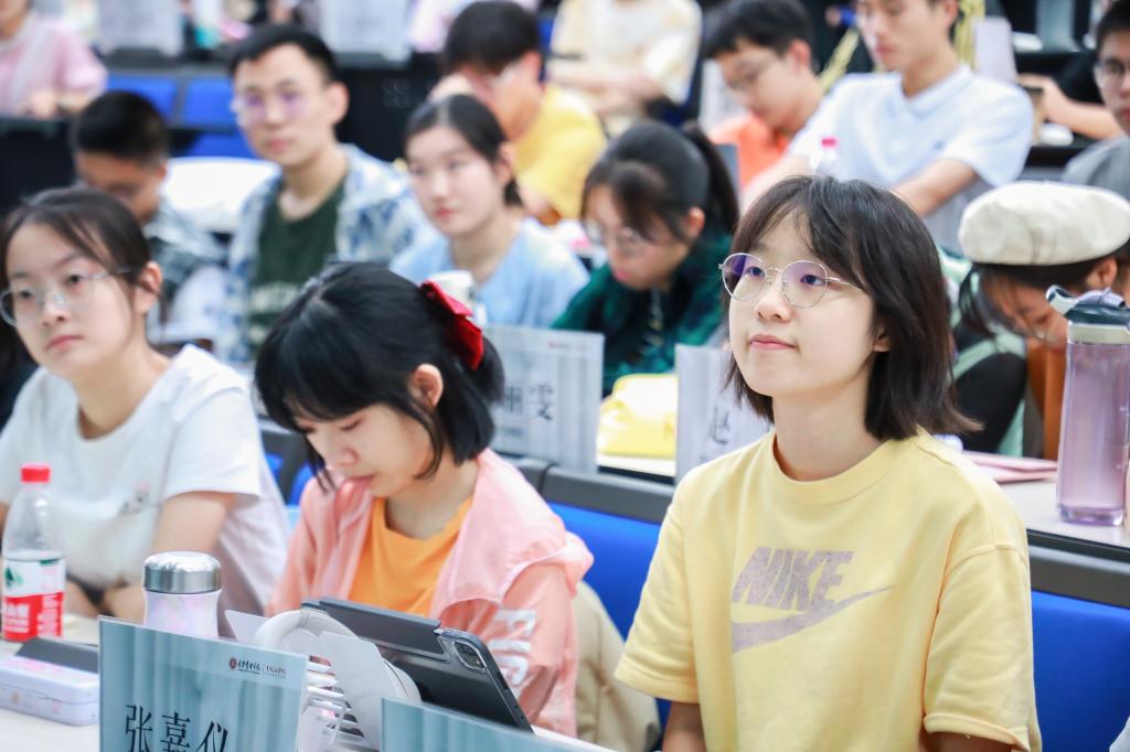 530AC92A9C821D4F33751BE58A9_3B1C0630_13B99