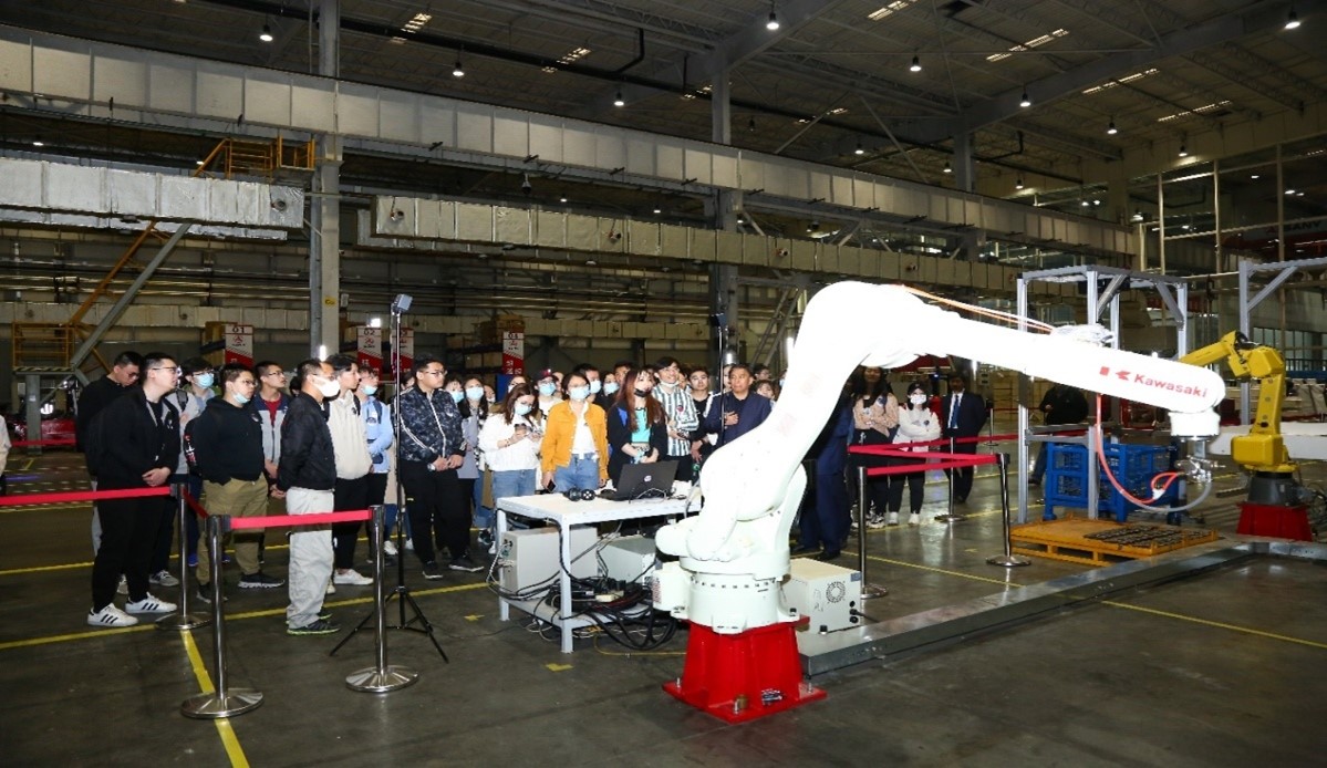 82F031EF1A82BC28A9B8C30D4F8_DD13326F_36968